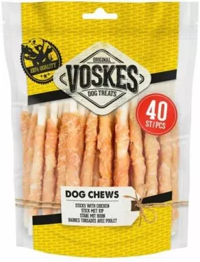 Een foto van een Voskes – Runderhuid sticks met Kip, 40stuks