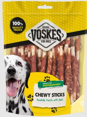 Een foto van een Voskes – Runderhuid sticks met eend, 40 stuks